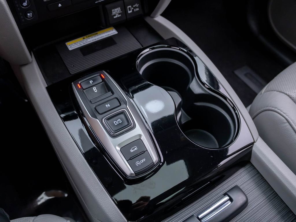 Certified 2020 Honda Pilot Elite image 32