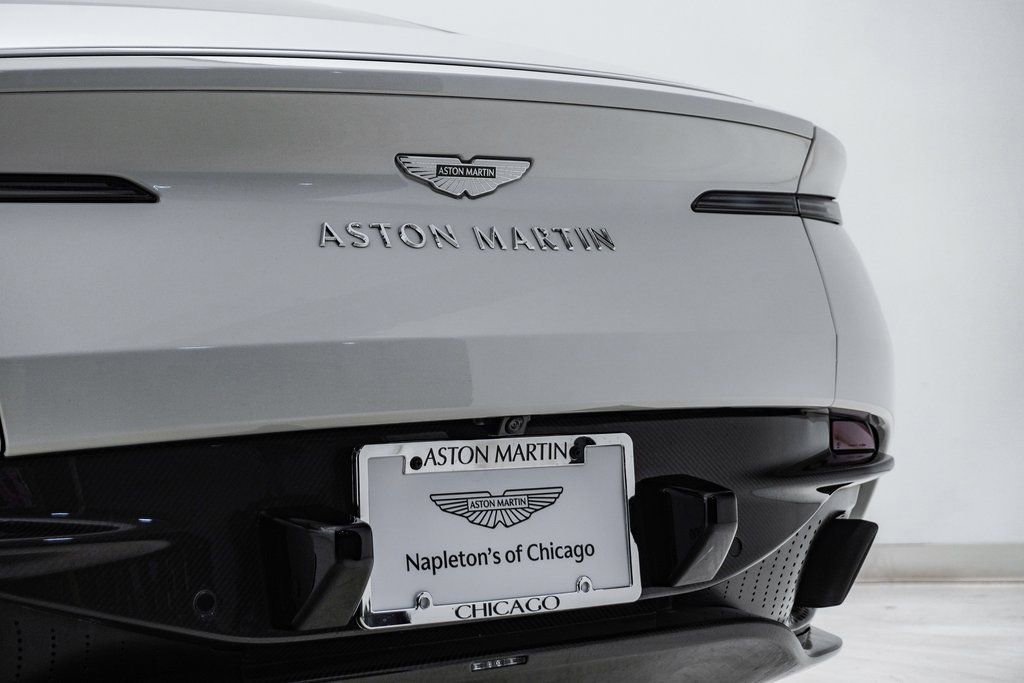 Used 2024 Aston Martin DB12 Coupe image 8