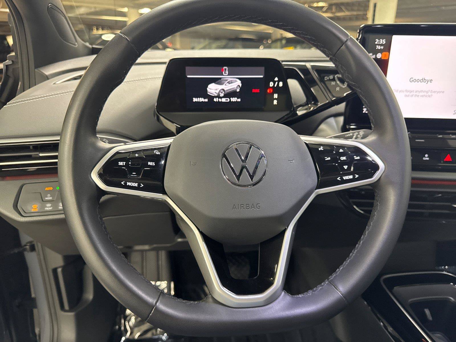 Used 2023 Volkswagen ID.4 Pro AWD/4WD image 23