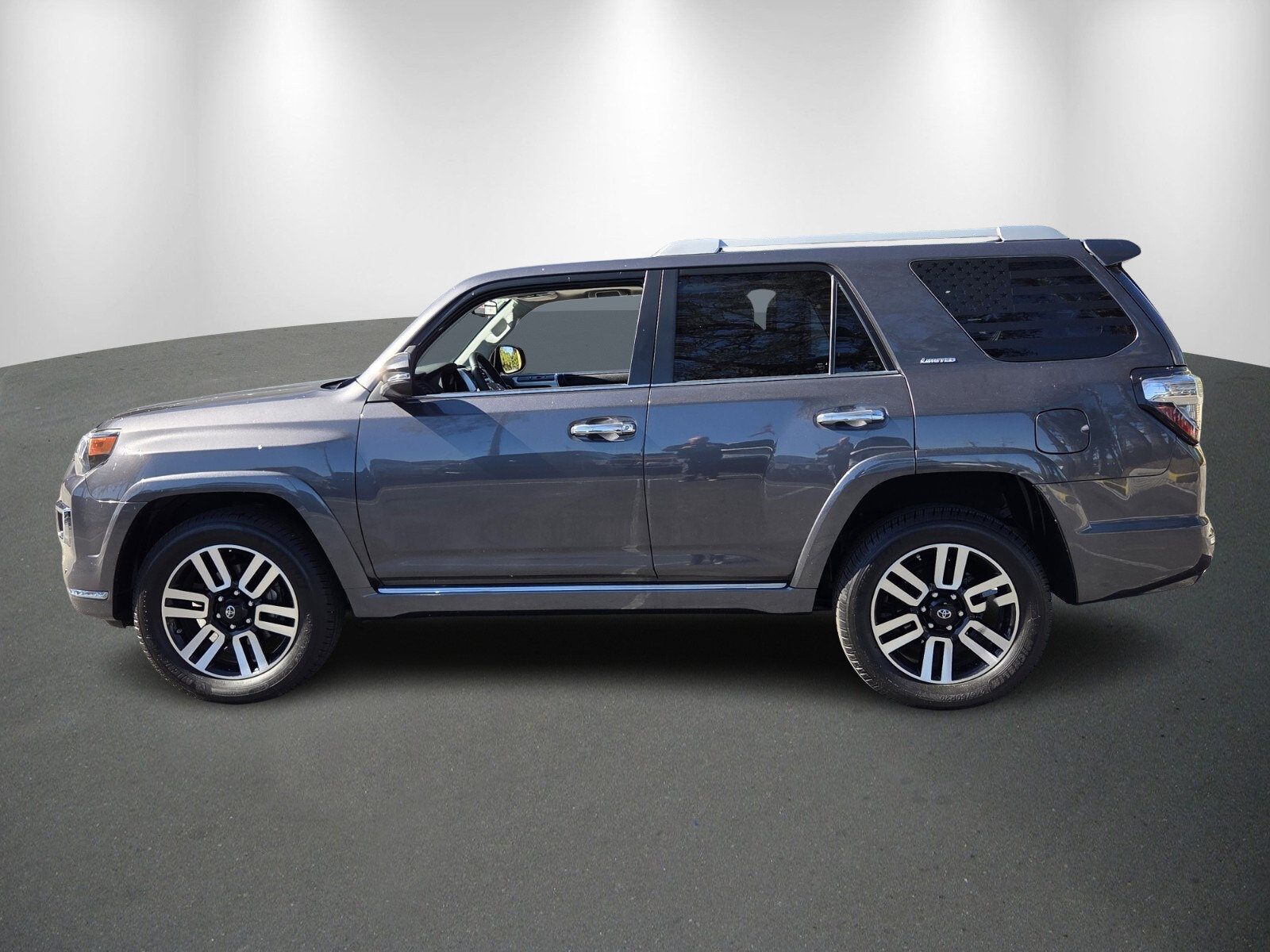 Used 2018 Toyota 4Runner Limited image 4