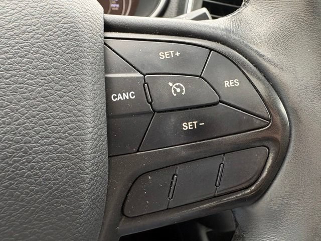 Used 2019 Jeep Cherokee Trailhawk w/ Comfort/Convenience Group AWD/4WD image 27