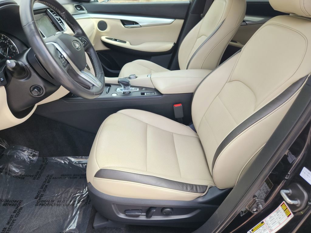 Used 2020 INFINITI QX50 Essential w/ Convenience Package image 10