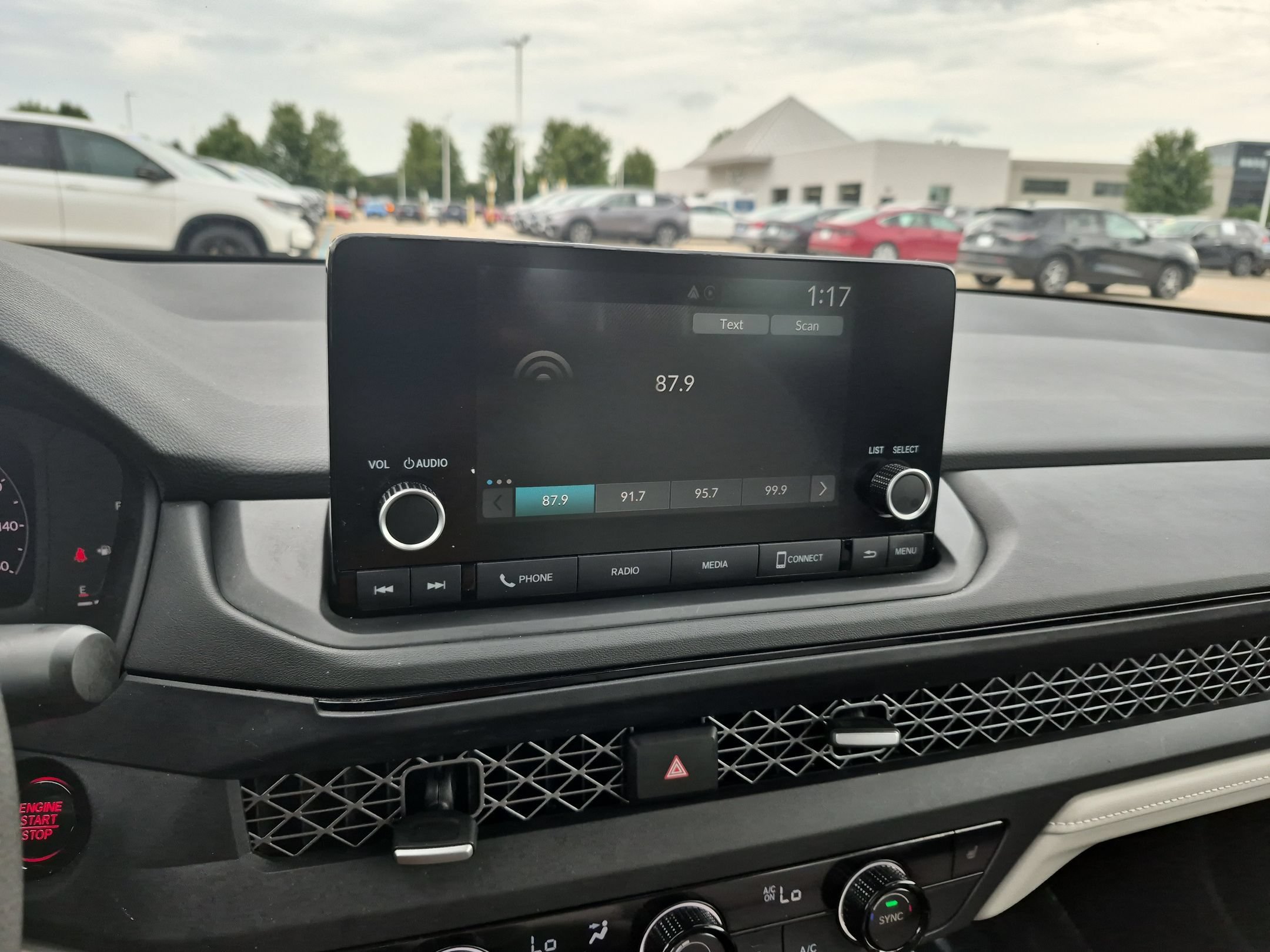 Used 2024 Honda Accord EX image 17