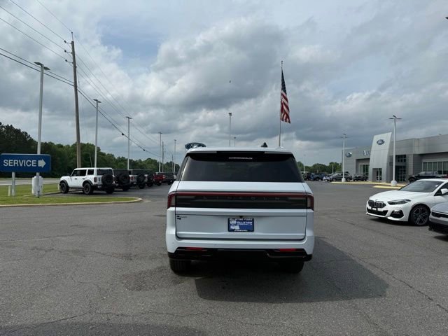 Used 2025 Lincoln Navigator L Reserve AWD/4WD image 5