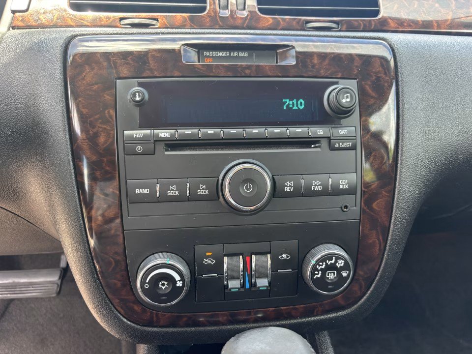 Used 2012 Chevrolet Impala LT FWD image 20