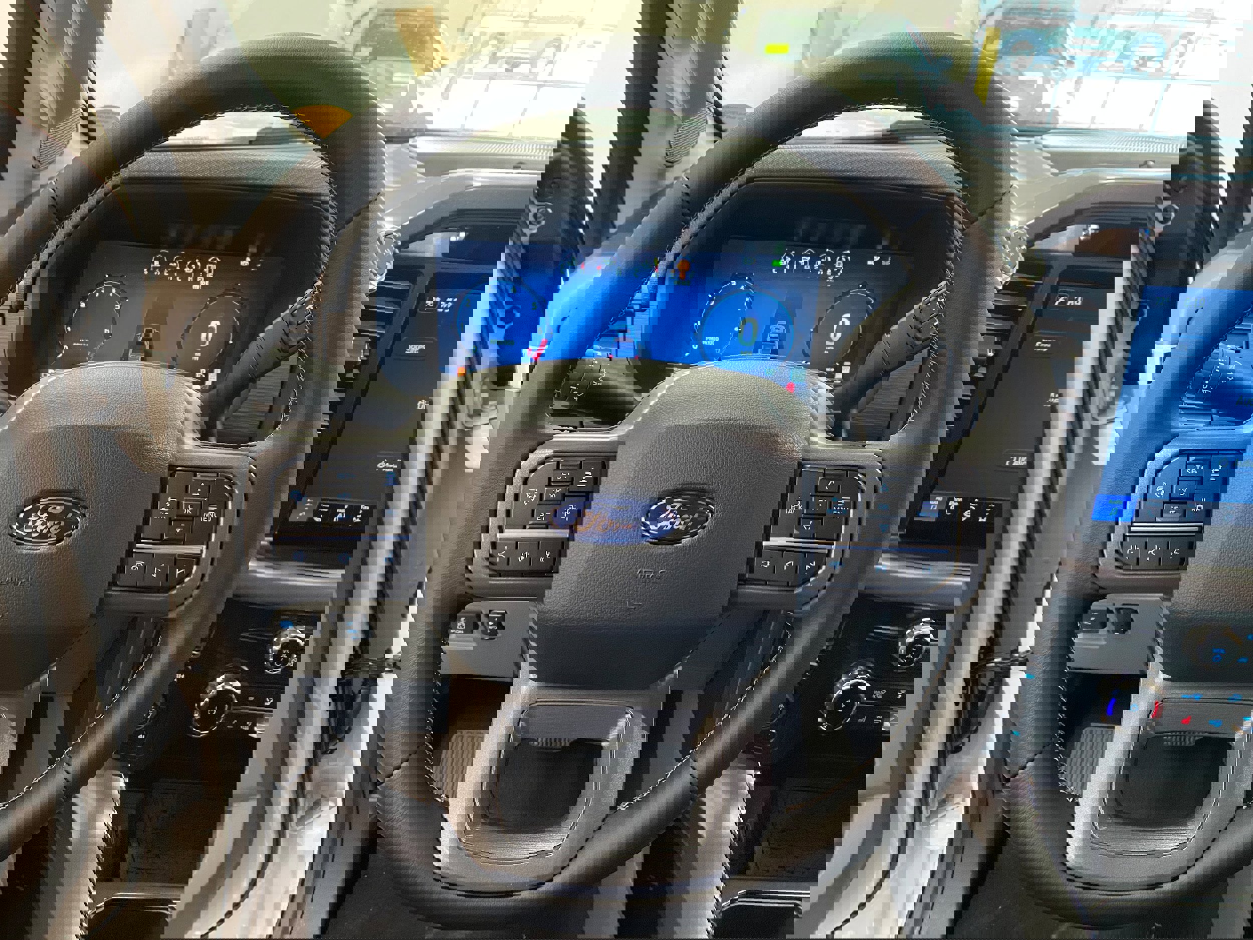 New 2025 Ford F150 XLT w/ Equipment Group 303A High image 19