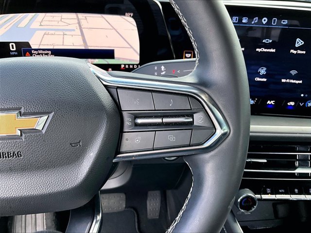 Used 2025 Chevrolet Traverse LT FWD image 21