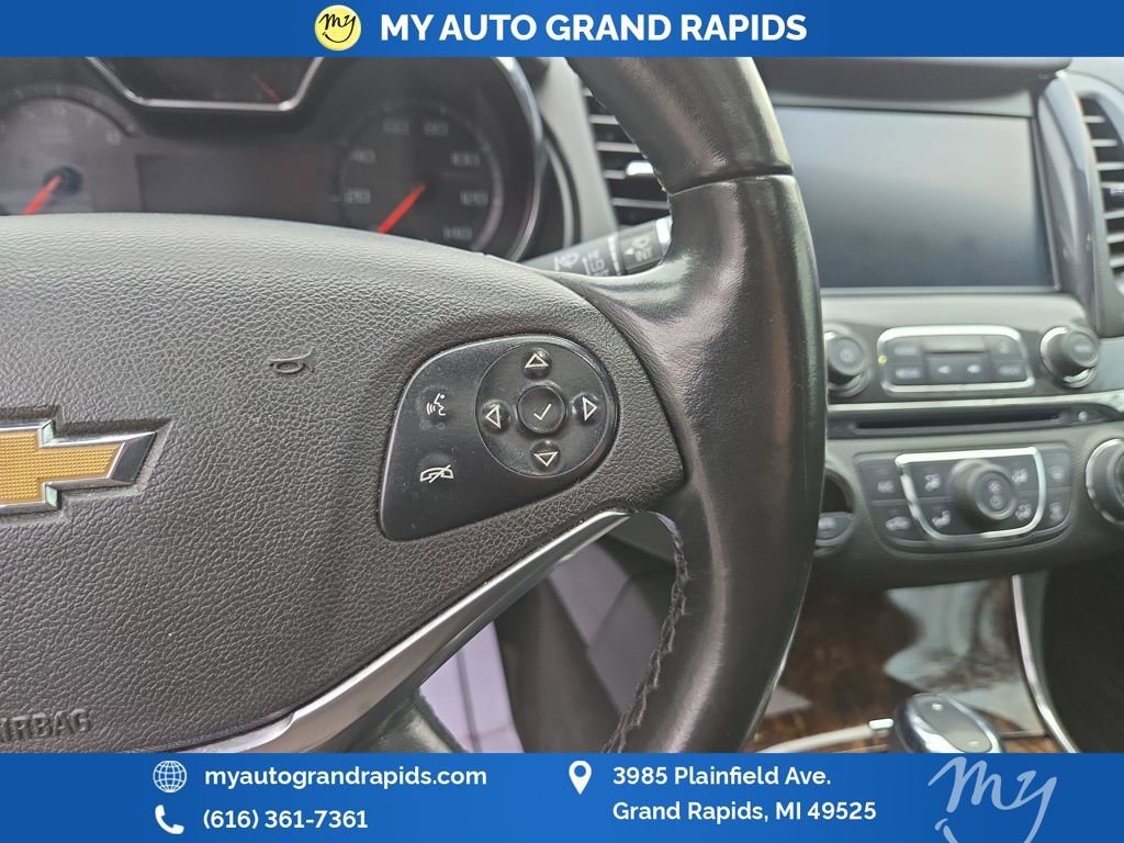 Used 2014 Chevrolet Impala LT w/ Convenience Package image 28