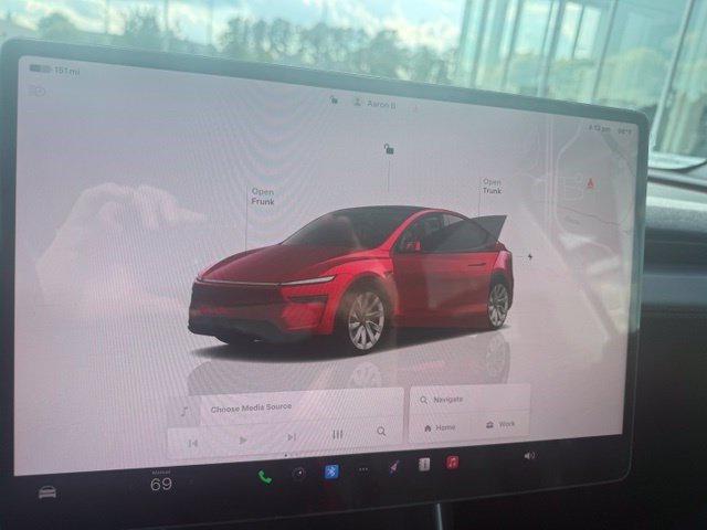 Used 2026 Tesla Model Y Long Range AWD/4WD image 13