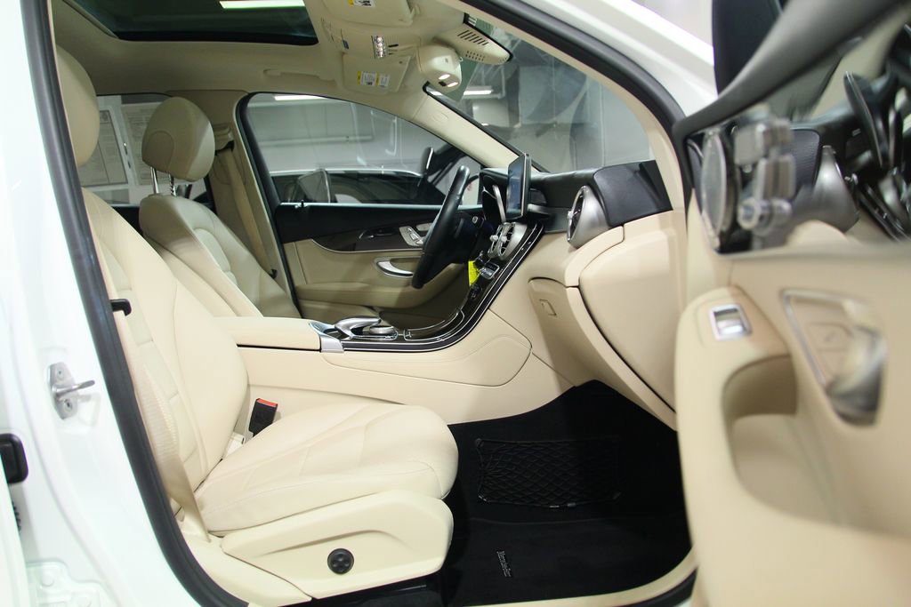 Used 2018 Mercedes-Benz GLC 300 4MATIC image 23