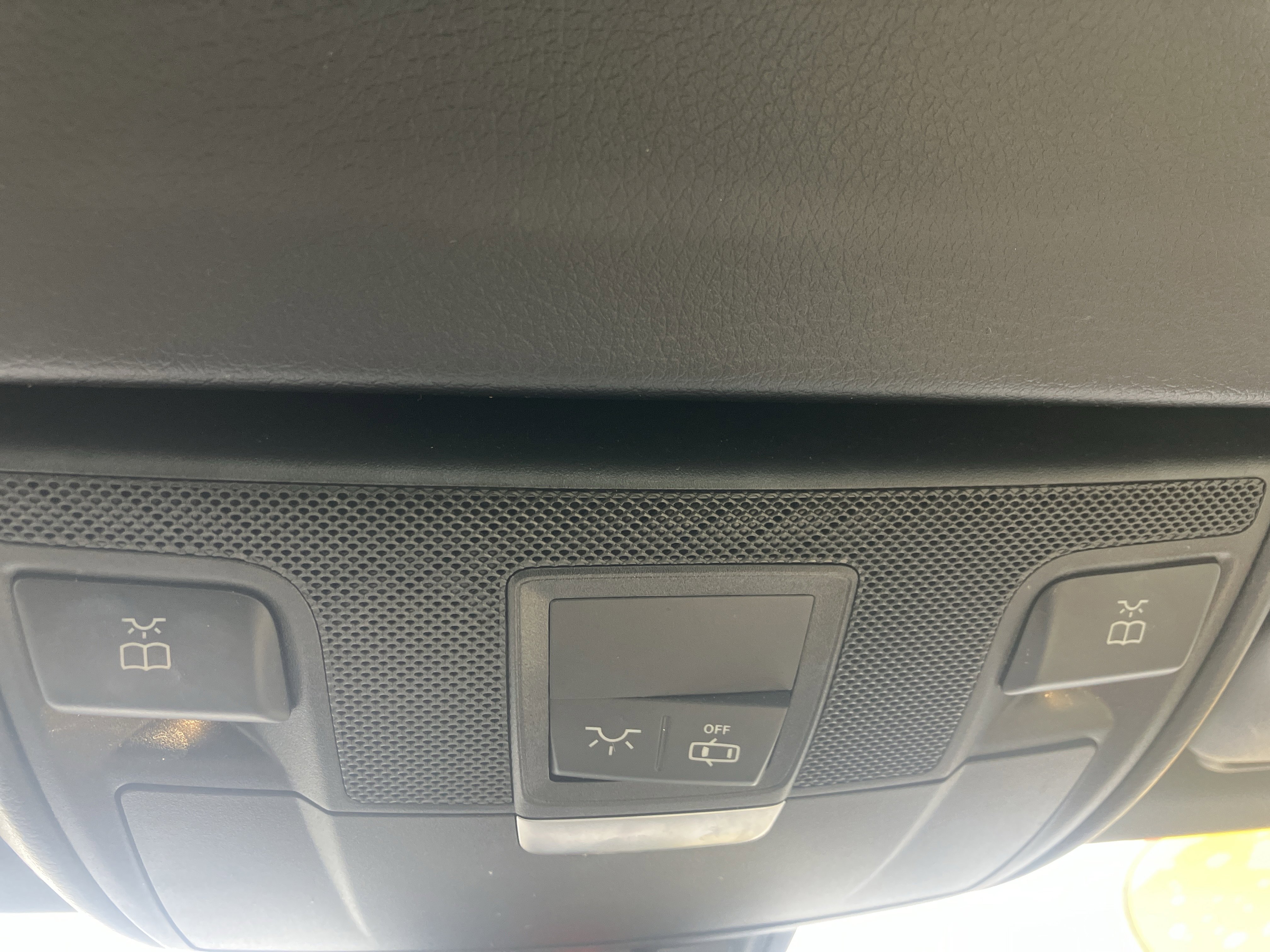 Used 2019 Mercedes-Benz SLC 300 image 24