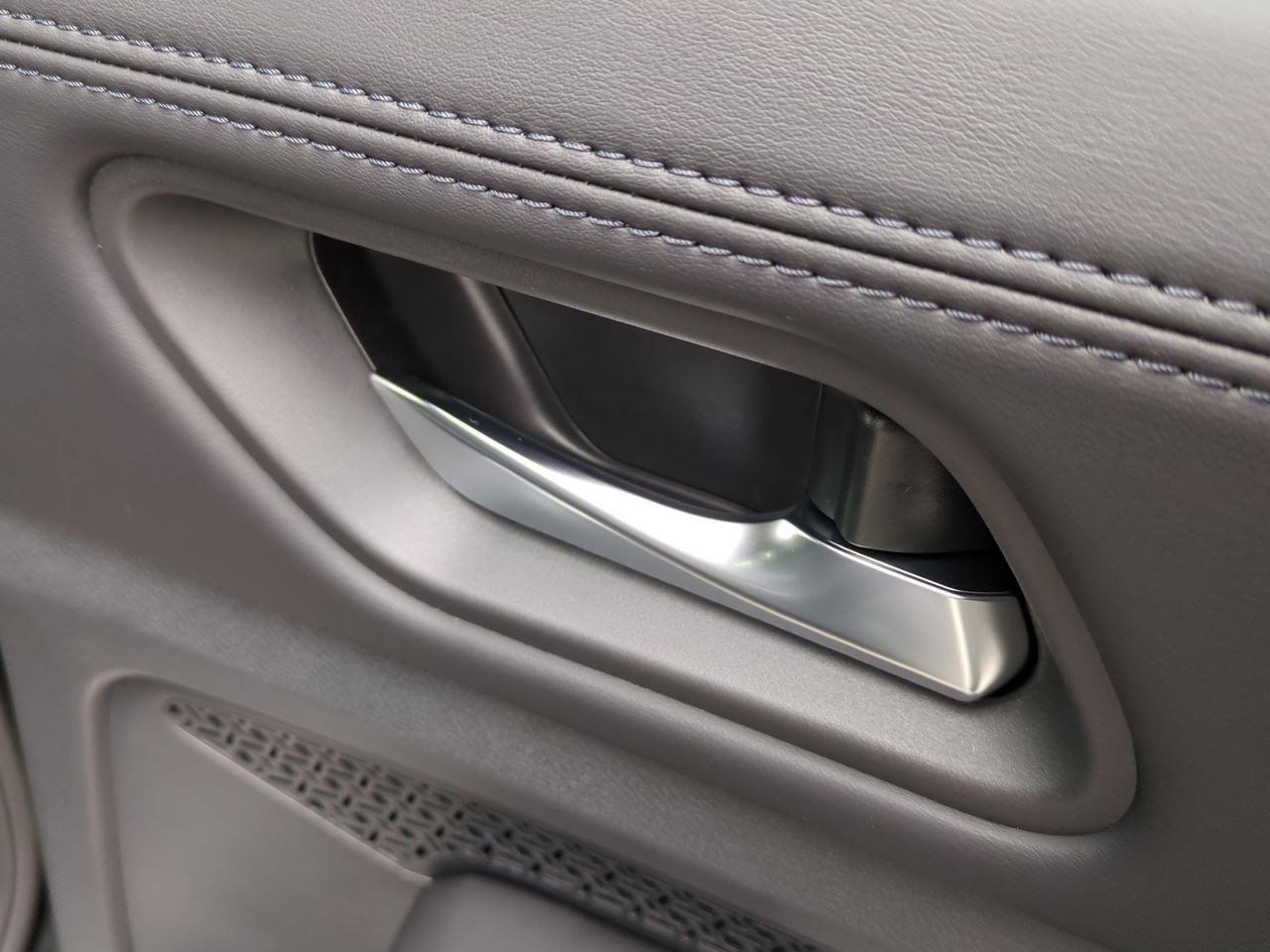 New 2024 Nissan Ariya AWD image 34