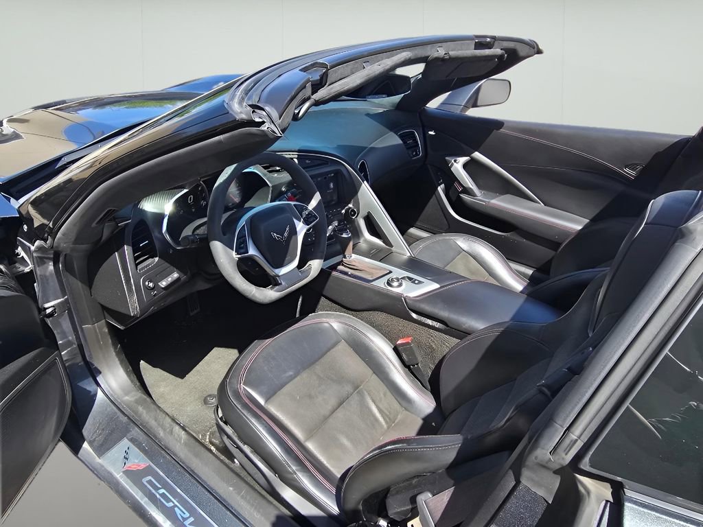 Used 2017 Chevrolet Corvette Stingray Coupe RWD image 16