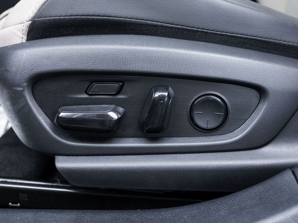 Used 2021 Lexus ES 350 w/ Accessory Package FWD image 23