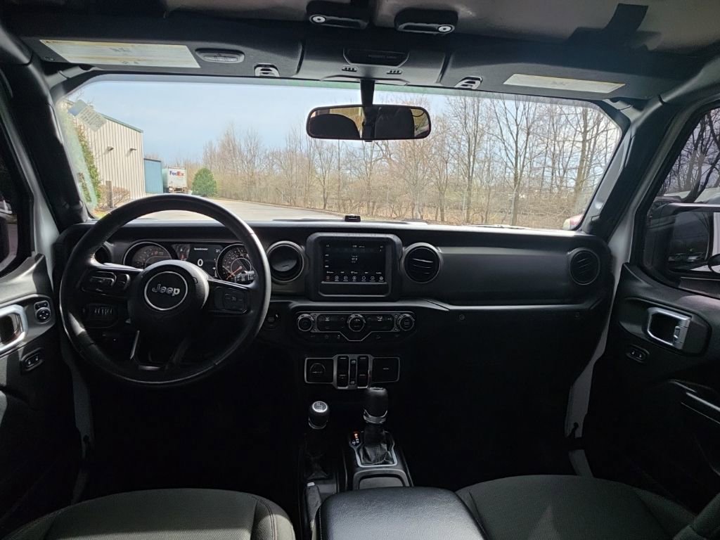 Used 2018 Jeep Wrangler Unlimited Sport S image 29