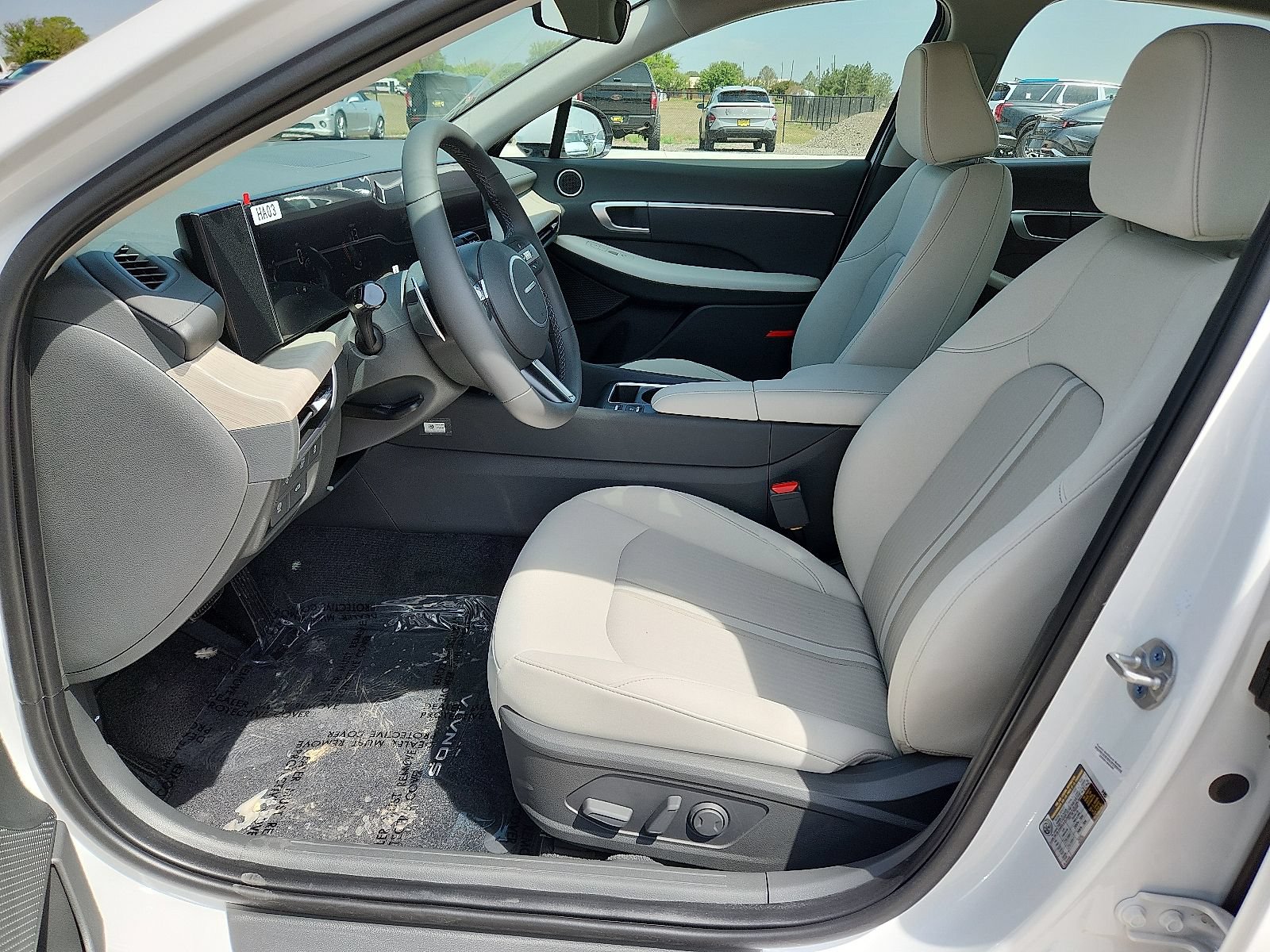 New 2025 Hyundai Sonata SEL FWD image 11