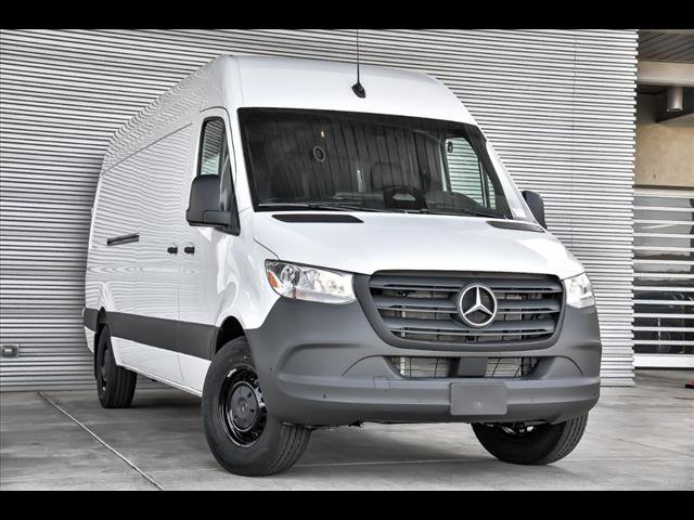 New 2025 Mercedes-Benz Sprinter 2500