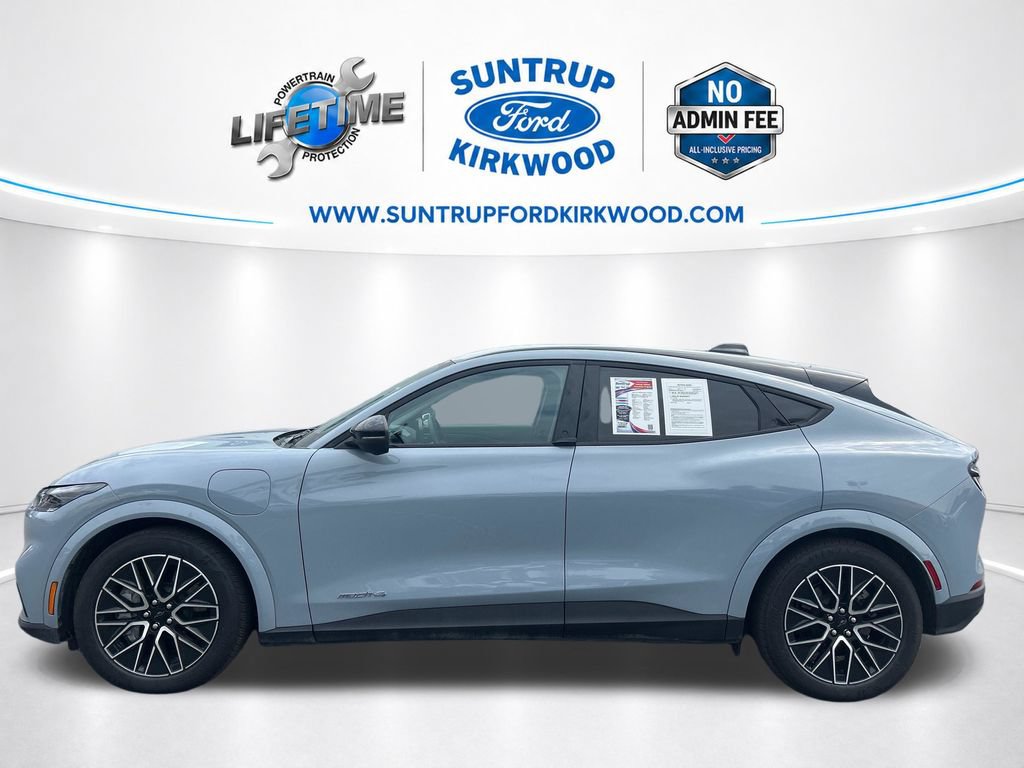 Used 2025 Ford Mustang Mach-E Premium AWD/4WD image 2