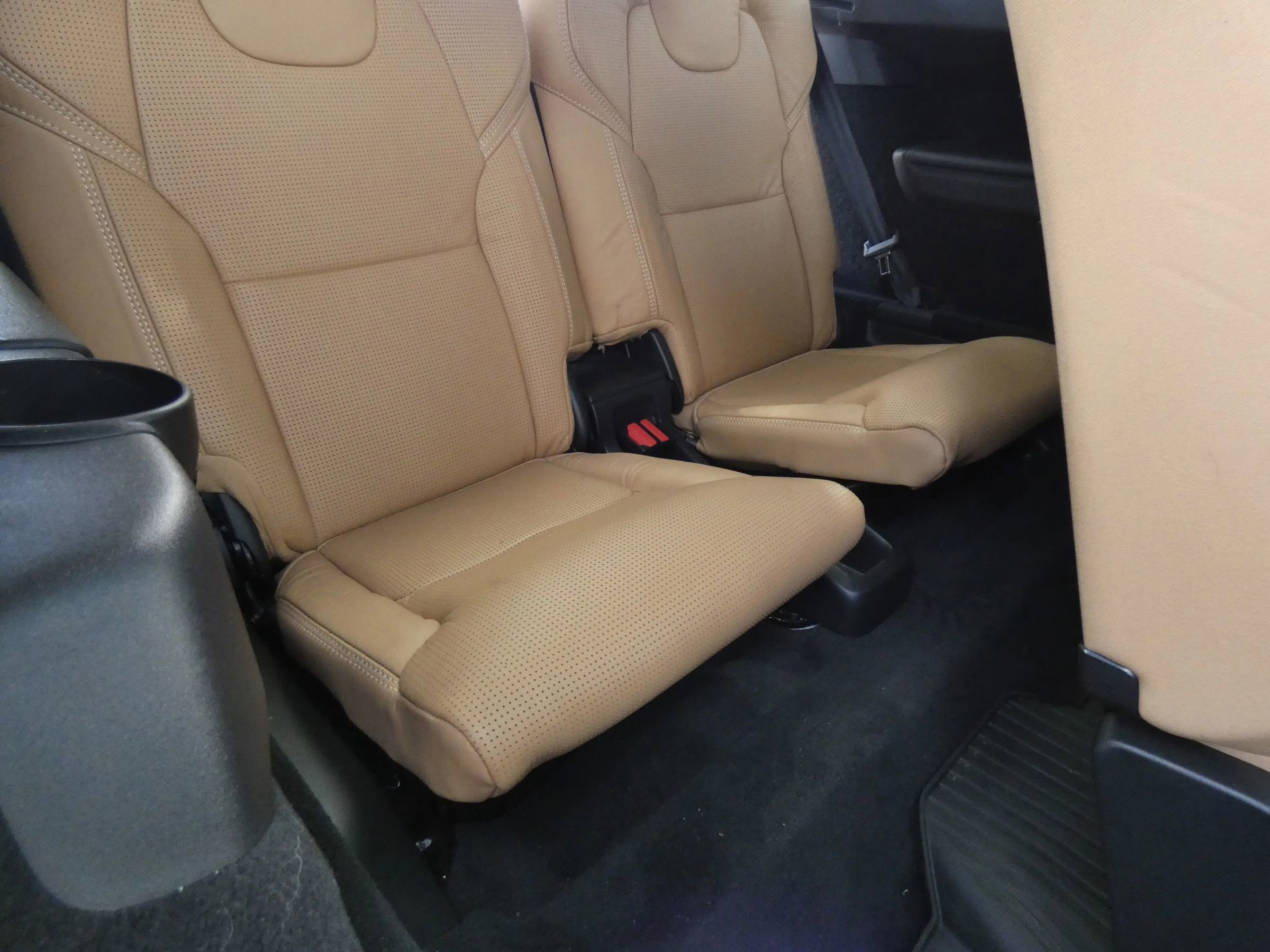 Used 2017 Volvo XC90 T6 Inscription w/ Vision Package image 50