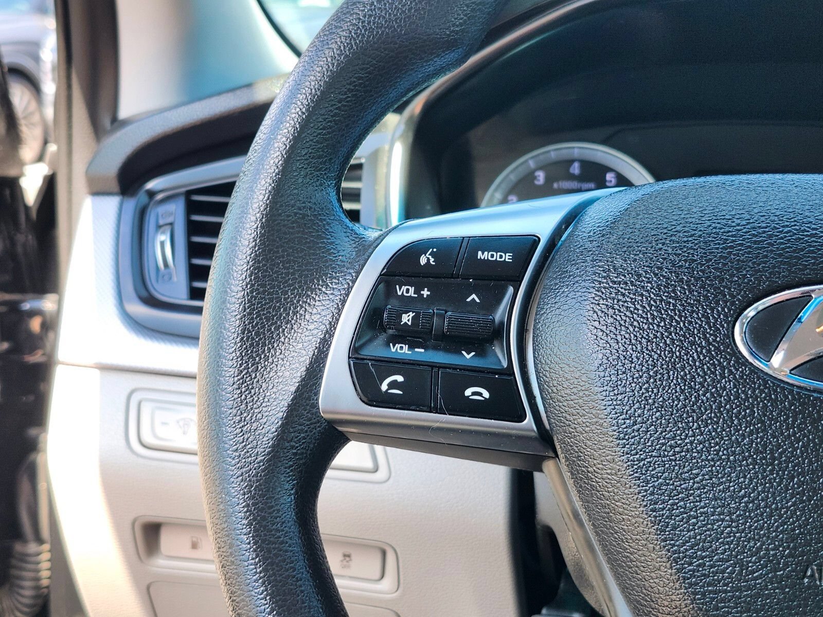 Used 2019 Hyundai Sonata SE FWD image 26