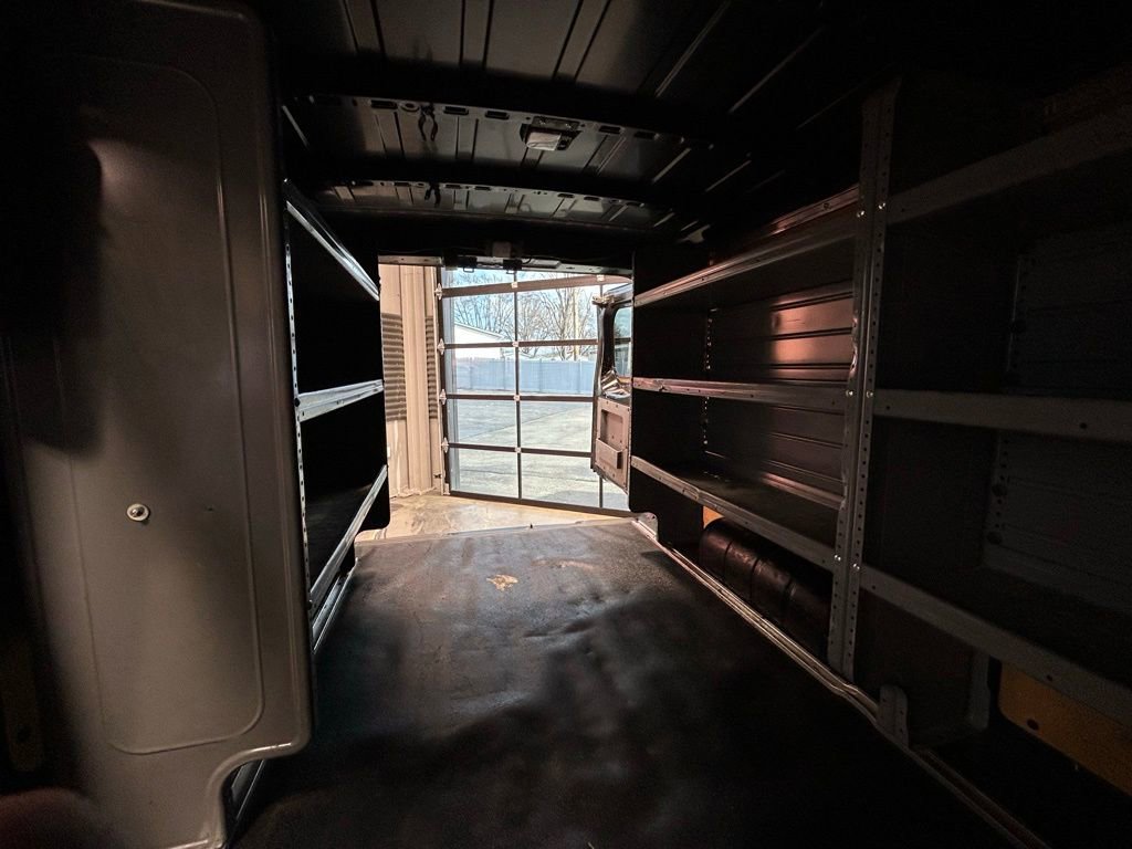 Used 2016 Nissan NV 2500 SL w/ Technology Package image 36