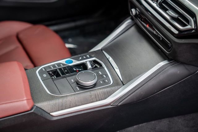 Used 2023 BMW i4 eDrive40 w/ M Sport Package image 34