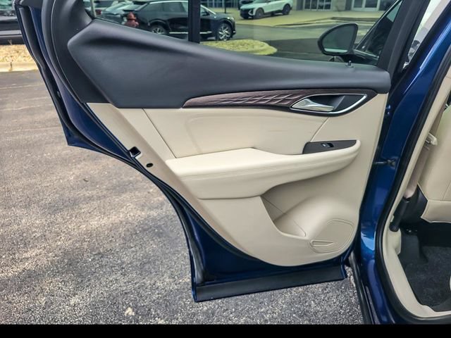 Certified 2023 Buick Envision Avenir AWD/4WD image 24