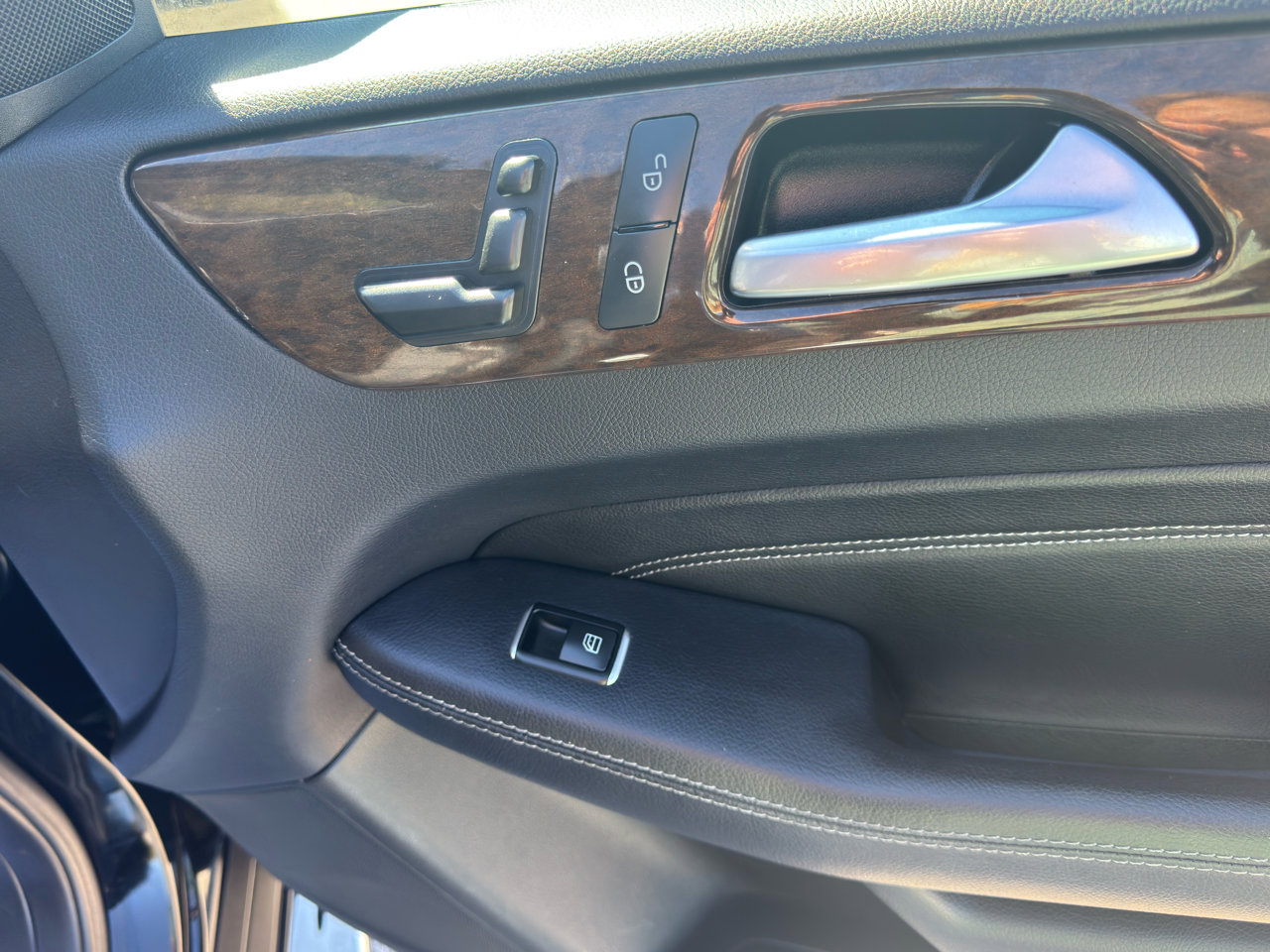 Used 2015 Mercedes-Benz ML 250 BlueTEC 4MATIC image 37