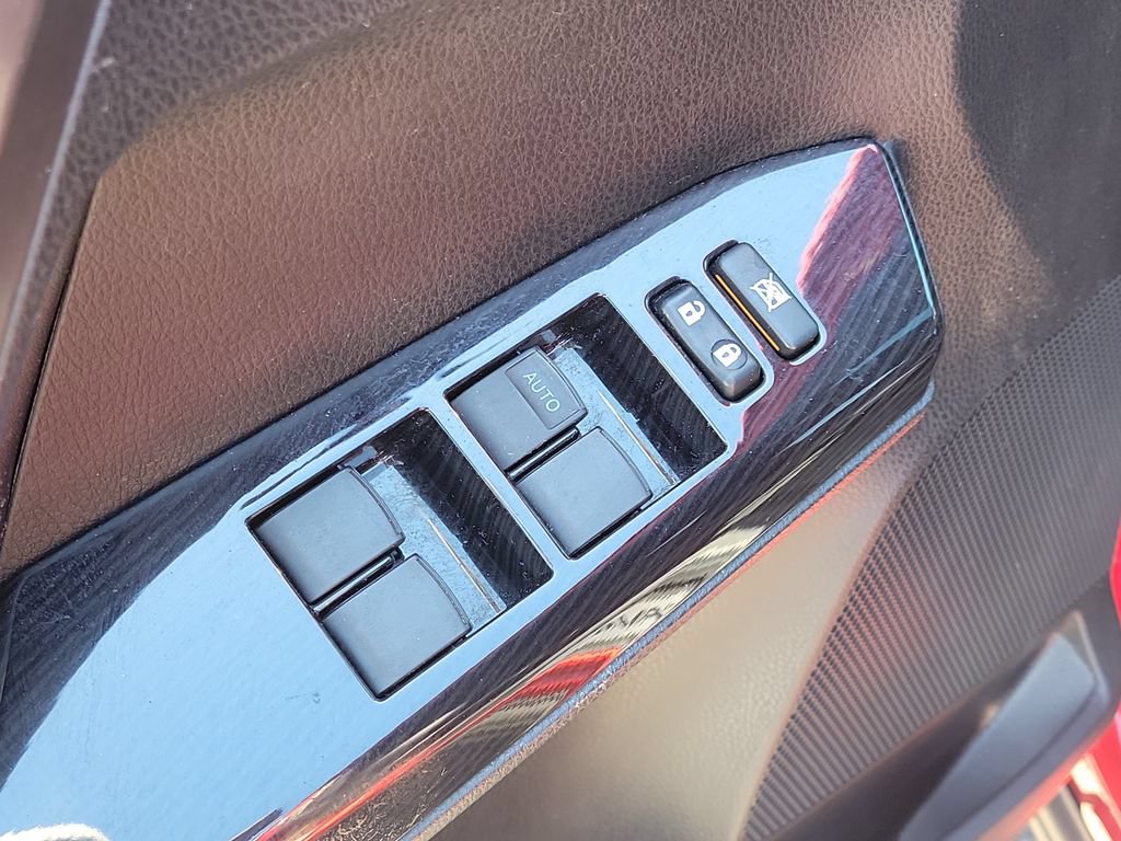 Used 2017 Toyota RAV4 SE FWD image 18