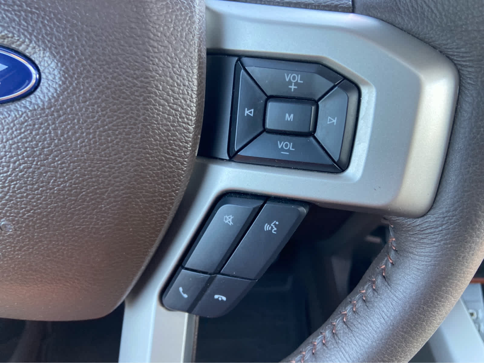 Used 2019 Ford F150 King Ranch w/ Equipment Group 601A Luxury AWD/4WD image 21