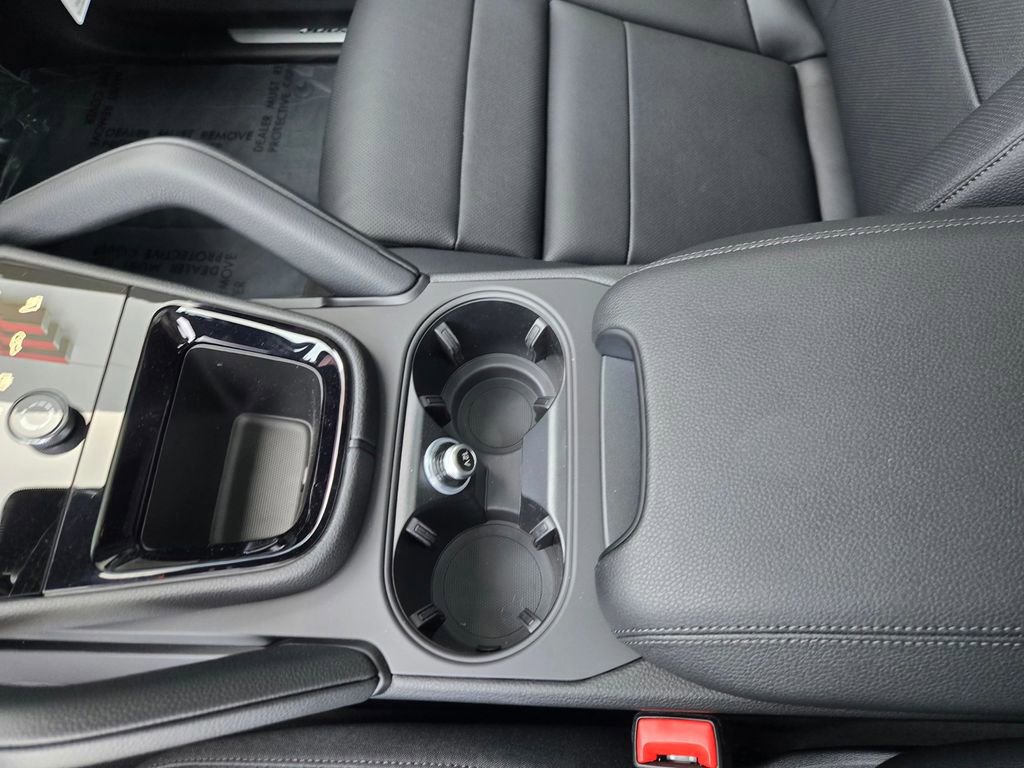 New 2026 Porsche Cayenne image 23