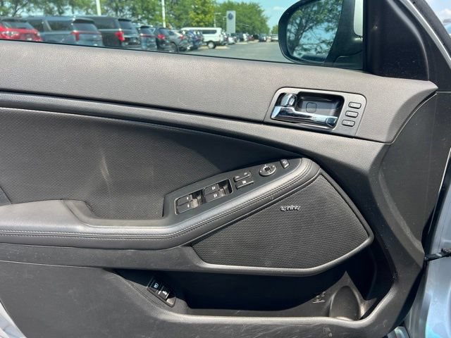 Used 2012 Kia Optima Hybrid w/ Hybrid Premium Technology Pkg FWD image 28