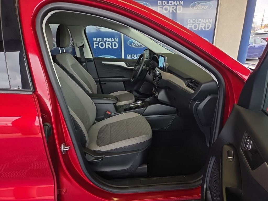 Used 2022 Ford Escape SE w/ Convenience Package image 25
