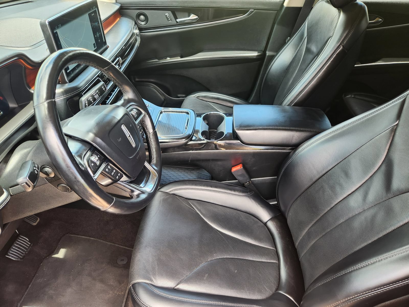 Used 2021 Lincoln Nautilus Reserve AWD/4WD image 16
