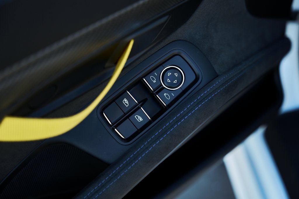 Used 2025 Porsche 718 Cayman GT4 RS w/ Weissach Package image 29