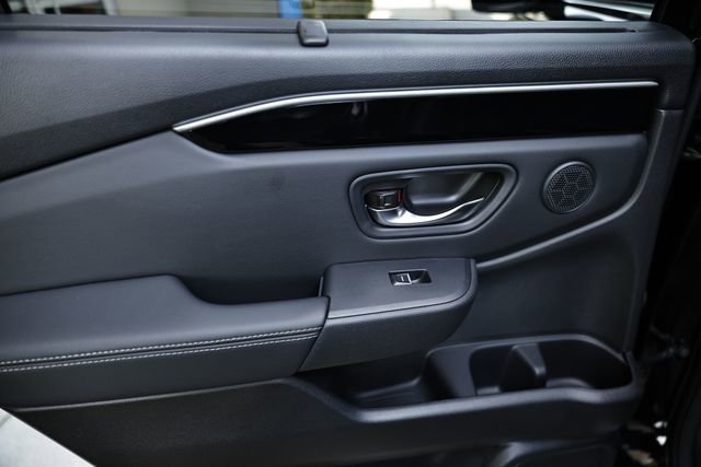 Certified 2025 Honda Pilot EX-L image 23
