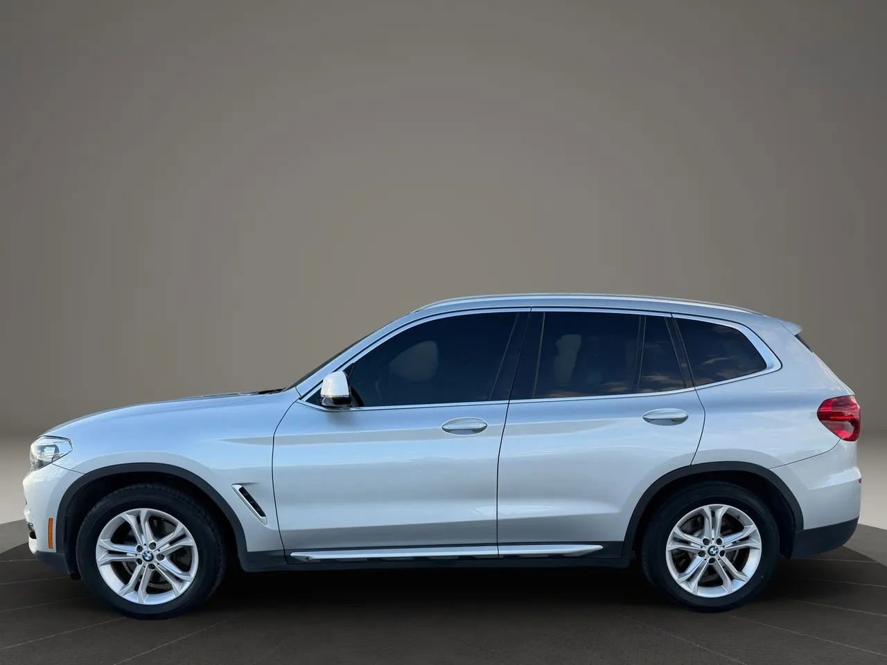 Used 2019 BMW X3 xDrive30i w/ Driving Assistance Package image 4