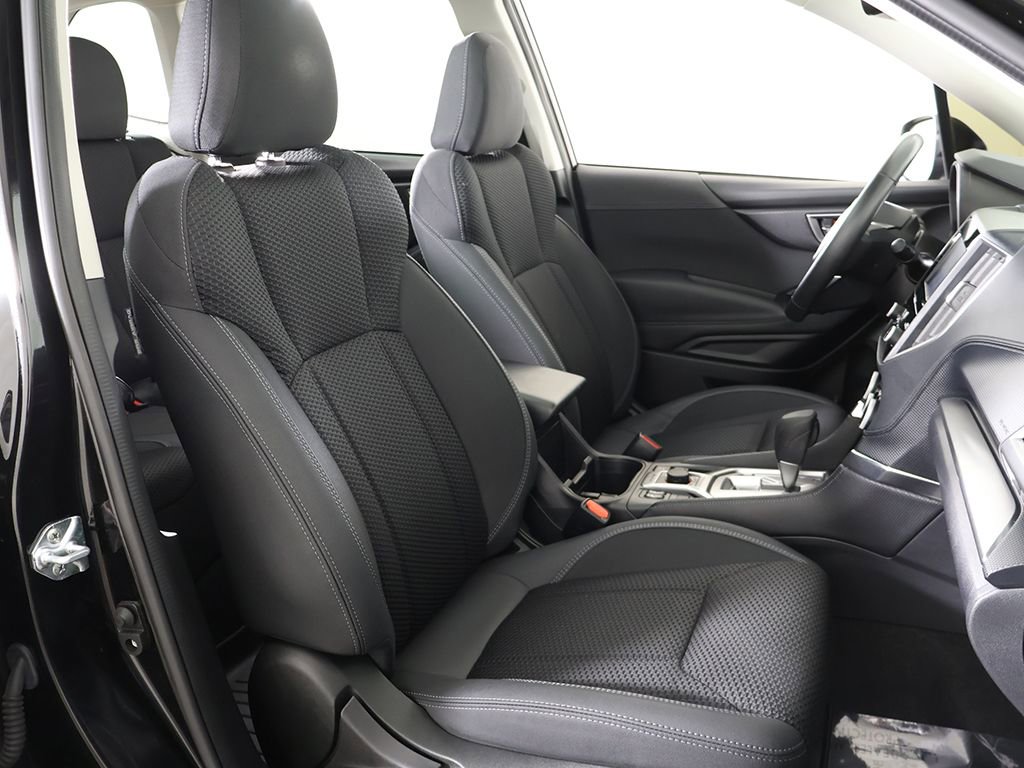 Used 2024 Subaru Forester Premium image 32