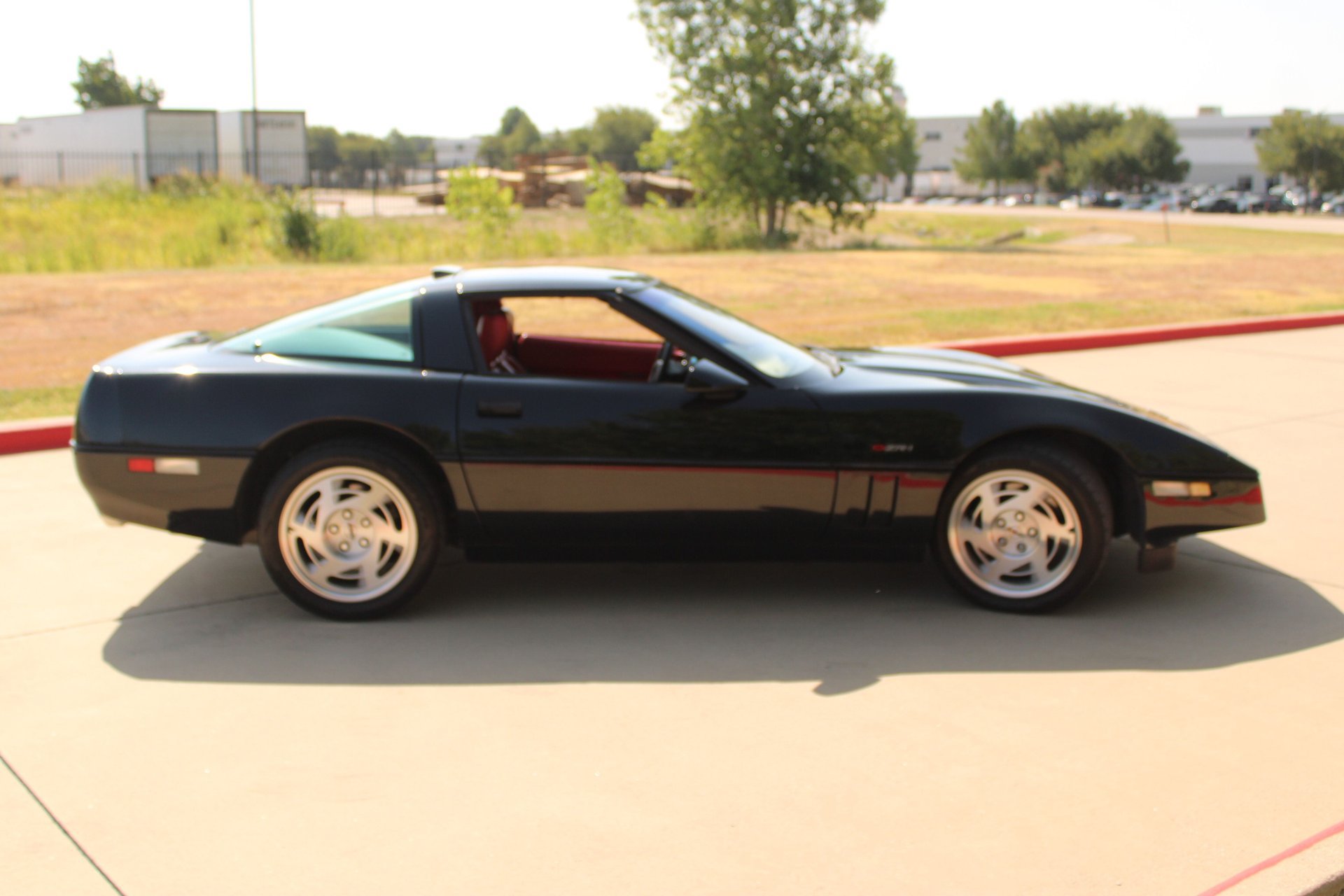 Used 1990 Chevrolet Corvette ZR-1 RWD image 17