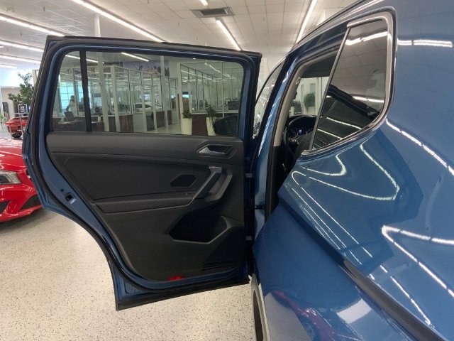 Used 2019 Volkswagen Tiguan SE image 32