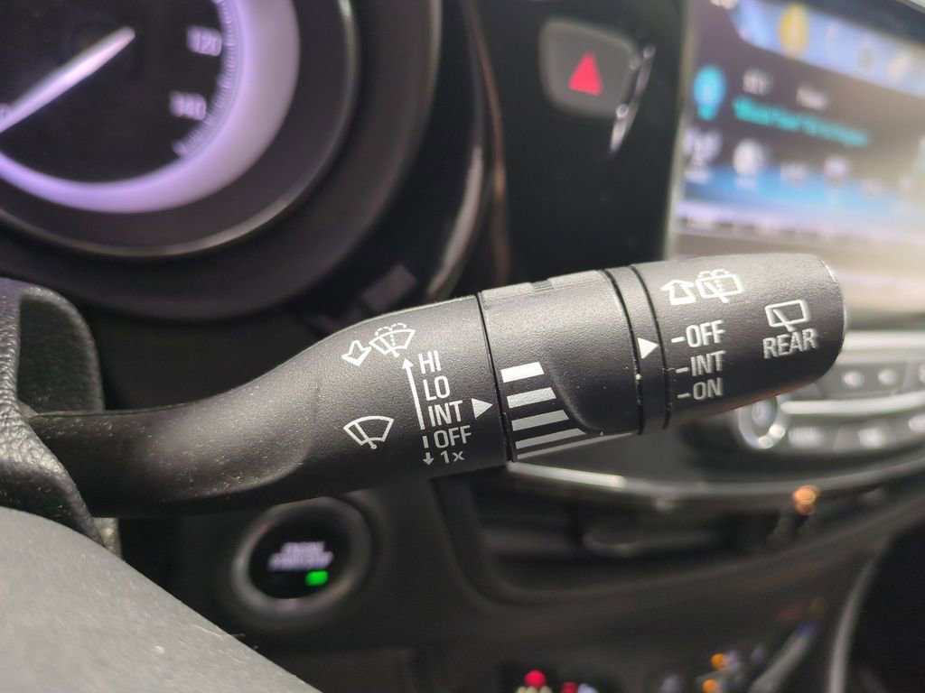 Used 2019 Buick Envision Essence image 30