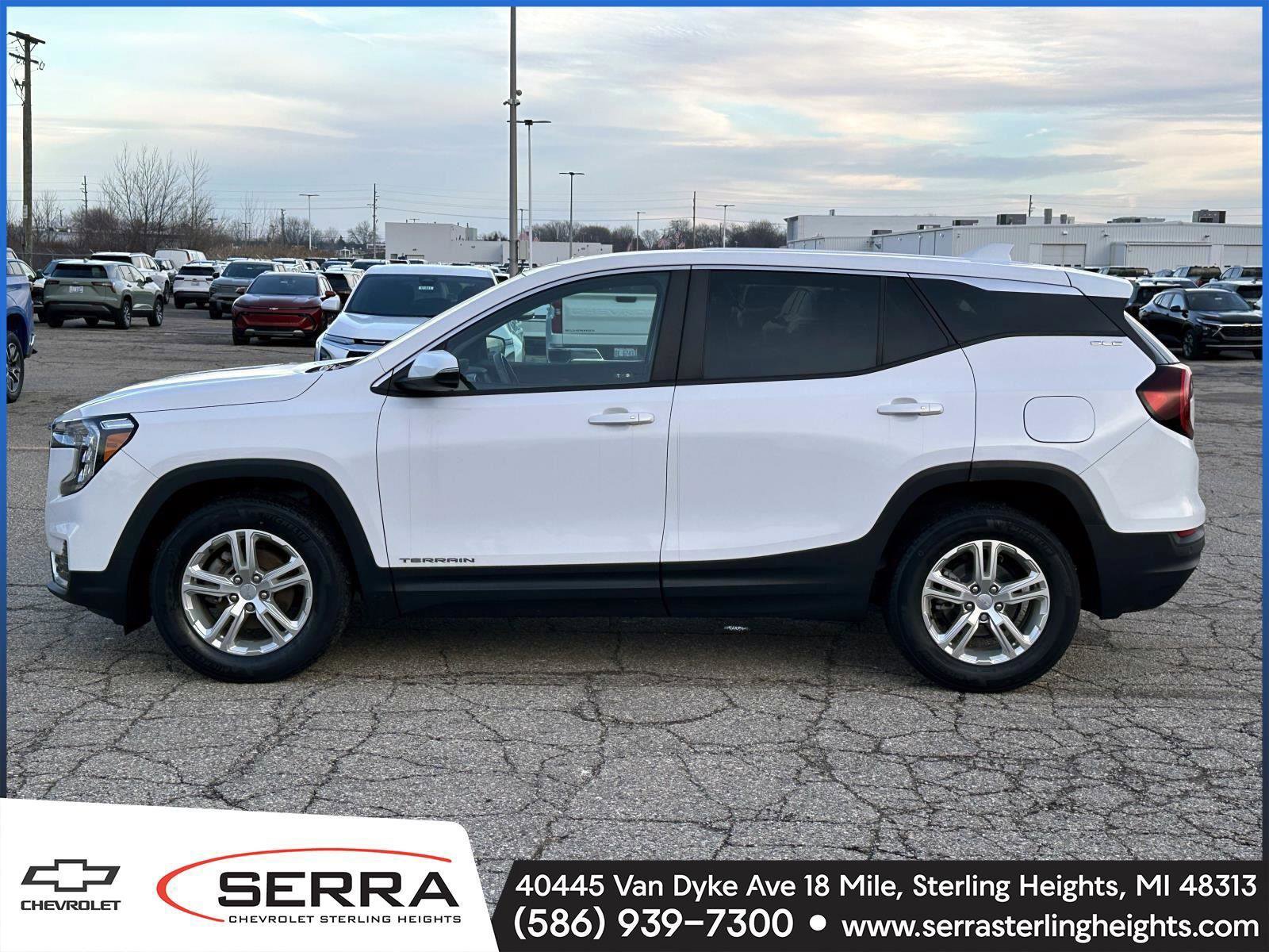 Certified 2023 GMC Terrain SLE image 2