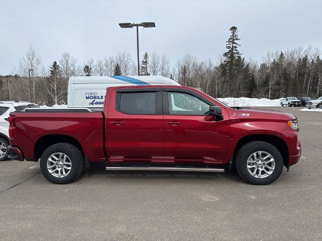 Used 2024 Chevrolet Silverado 1500 RST image 2