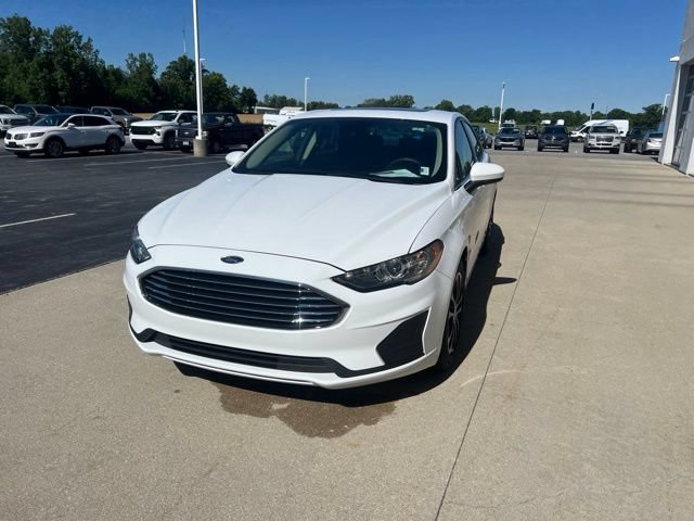 Used 2020 Ford Fusion SE FWD image 4