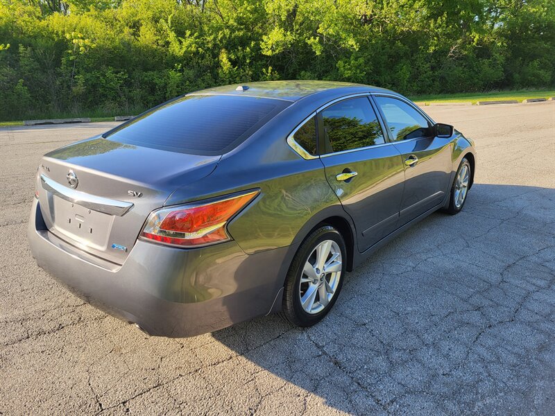 Used 2014 Nissan Altima 2.5 SV FWD image 6