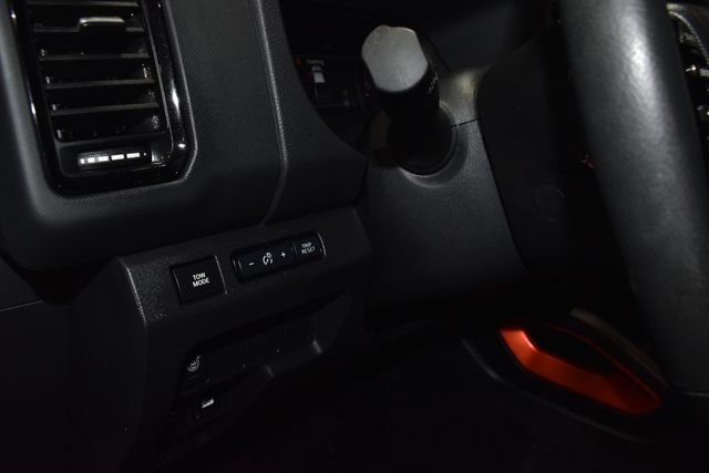 Used 2024 Nissan Frontier PRO-4X w/ Technology Package AWD/4WD image 21