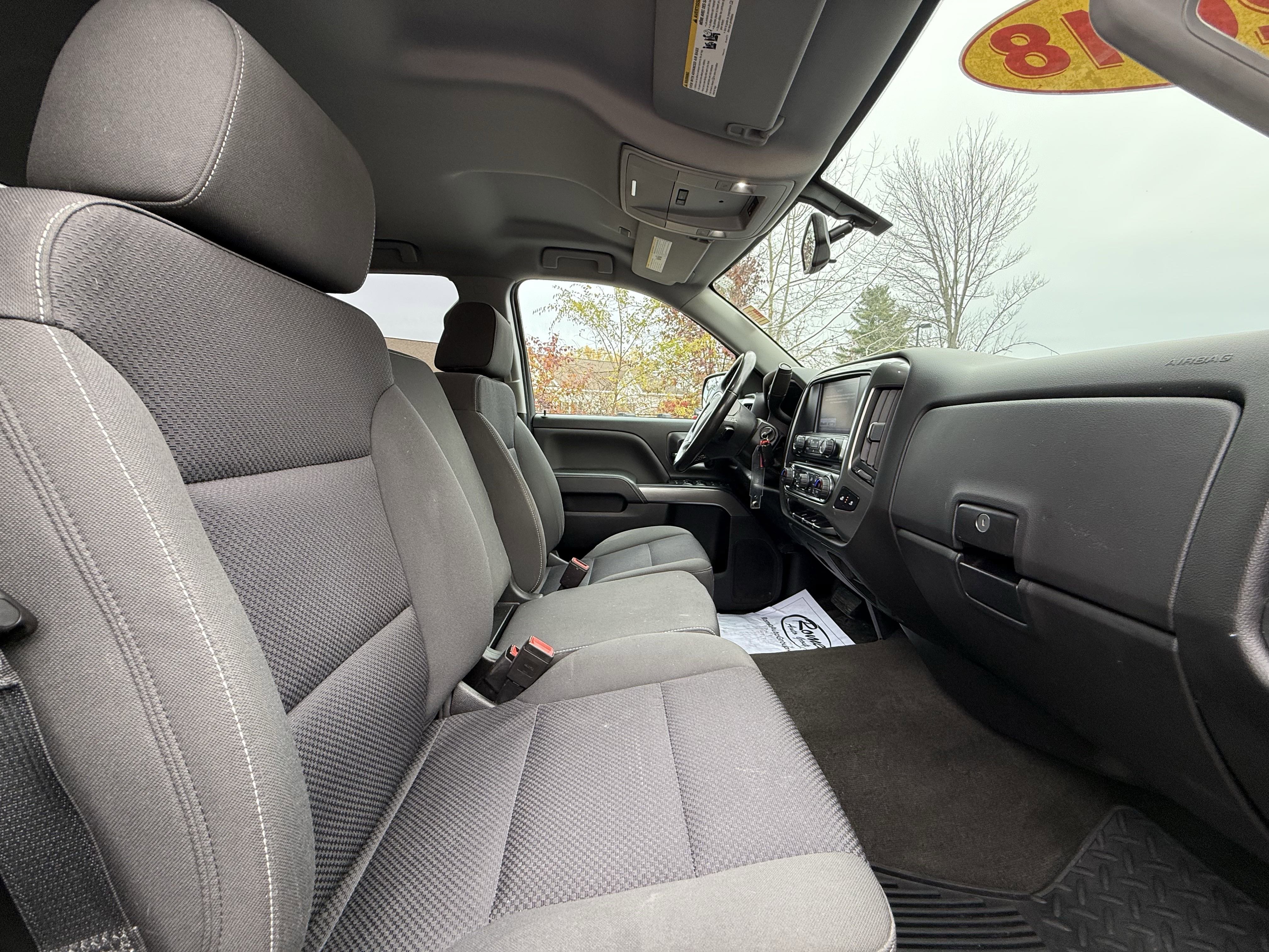 Used 2018 Chevrolet Silverado 1500 LT w/ All Star Edition image 33