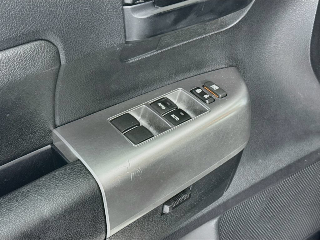 Used 2018 Toyota Sequoia TRD Sport AWD/4WD image 20