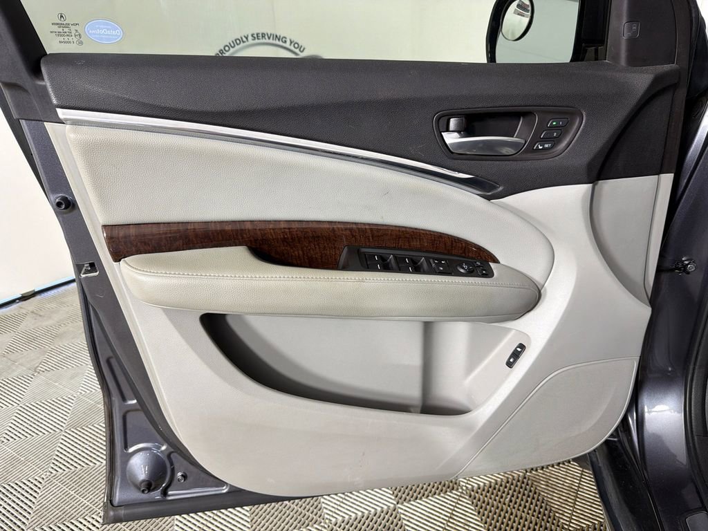 Used 2017 Acura MDX SH-AWD w/ Technology Package image 12