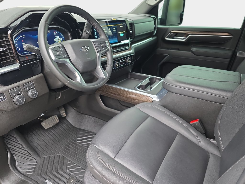 Used 2026 Chevrolet Silverado 2500 LT w/ Trail Boss Package AWD/4WD image 18